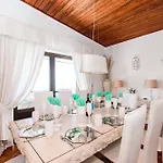 Isabel Sol Villa